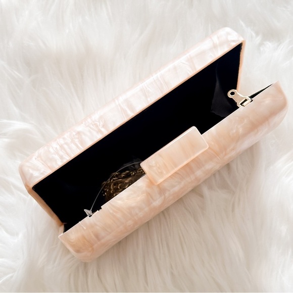 Elsa Acrylic Swirl Rounded Box Clutch Bag - Picture 5 of 8